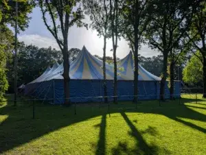 Welkom bij Loonsfotowerk 56 Tent Loonstars